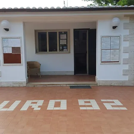 مكان تخييم Euro'92 2*