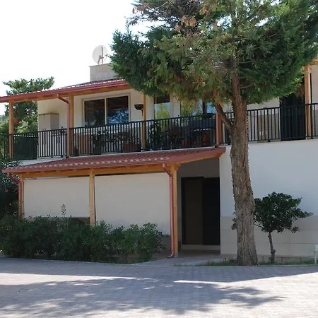 مكان تخييم Euro'92 فيستَ